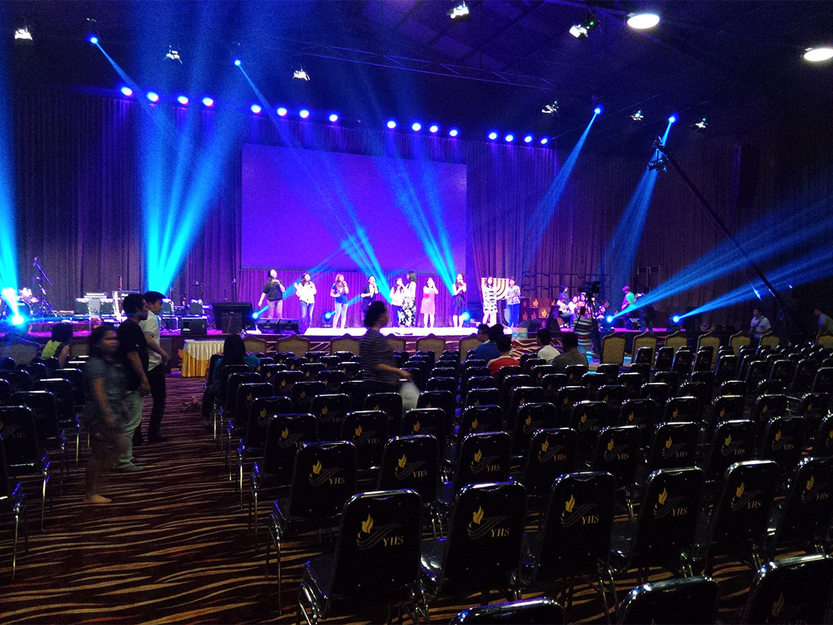 قاعة المدرسة