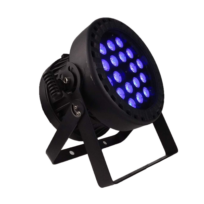 IP65 18pcs * 10w LED مقاوم للماء RGBW 4in1 مصباح موازي المستوى لاستوديو التلفزيون