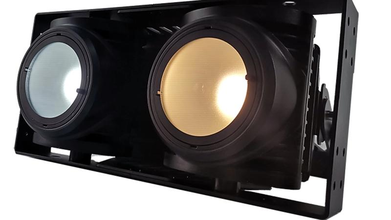 معلومات حول ضوء المسرح